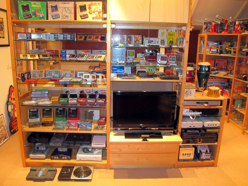 Illustration for article titled A Retro Gaming Room I Could Die In